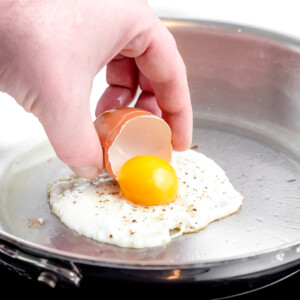 Fried Egg with Perfect Runny Egg Yolk » the practical kitchen