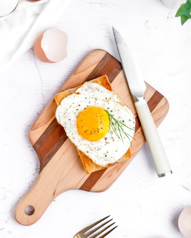 Fried Egg with Perfect Runny Egg Yolk » the practical kitchen
