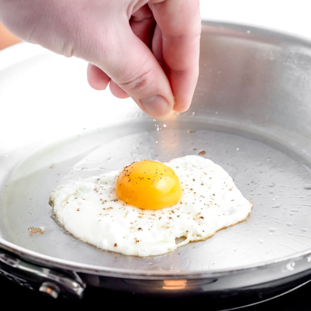 fried-egg-with-perfect-runny-egg-yolk-the-practical-kitchen