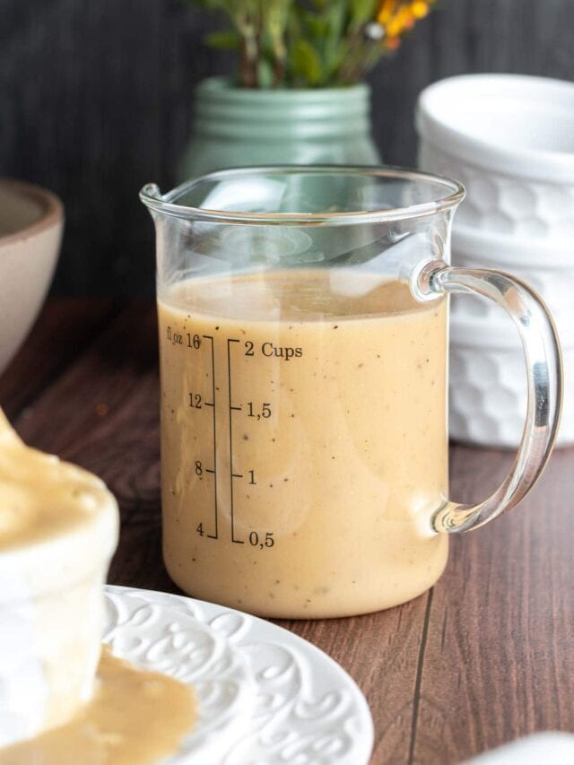 Big Batch Turkey Gravy Without Drippings