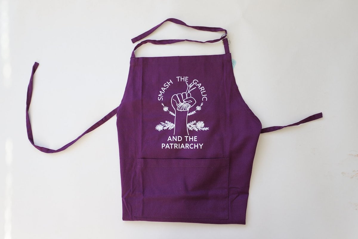 15+ Places to Buy Plus Size Aprons » the practical kitchen