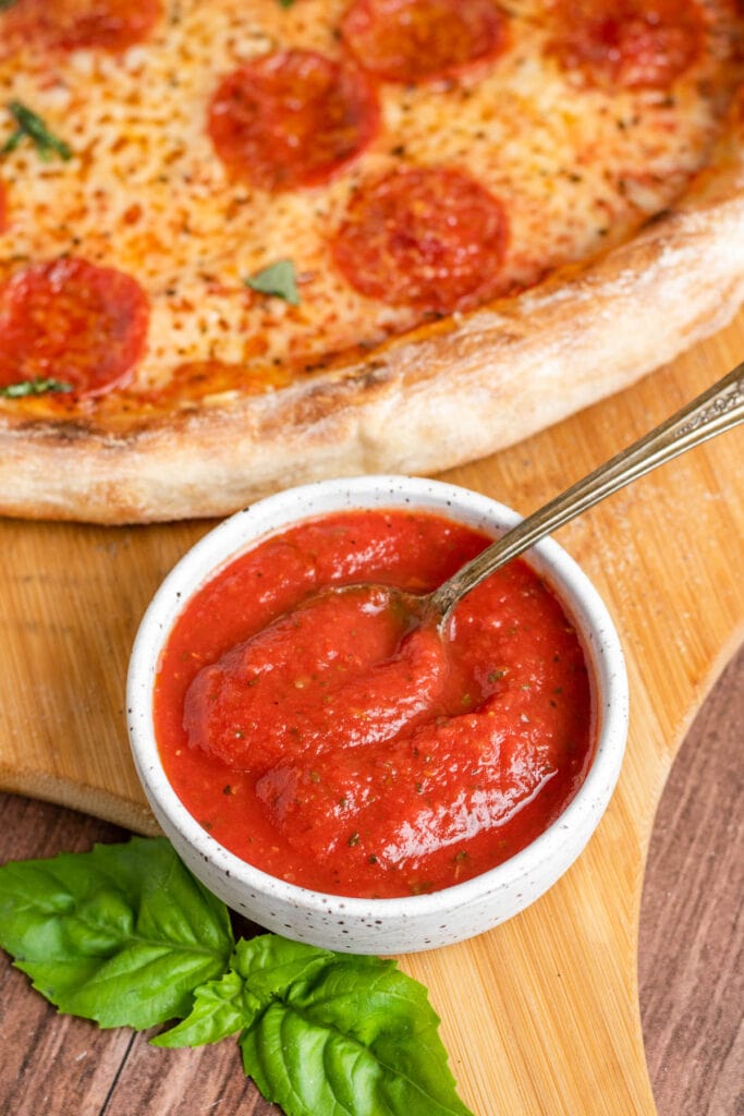 5Minute NoCook Pizza Sauce (With Canned Tomato Sauce) » the practical