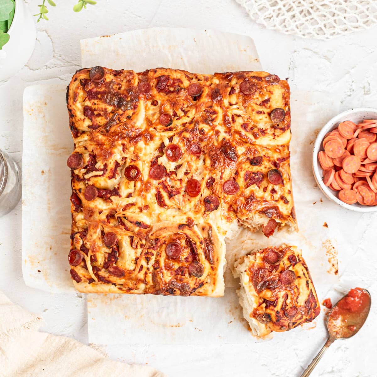 Easy, Cheesy Pizza Pinwheels with Pepperoni-image
